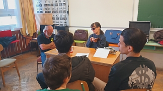 Szemlléletformáló program - Okostelefon és Braille-írás bemutatása